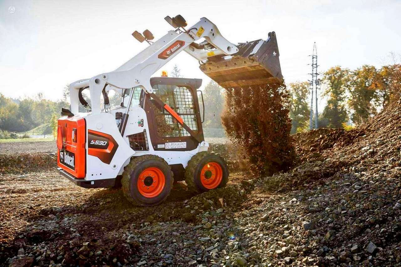 Мини-погрузчик Bobcat S530